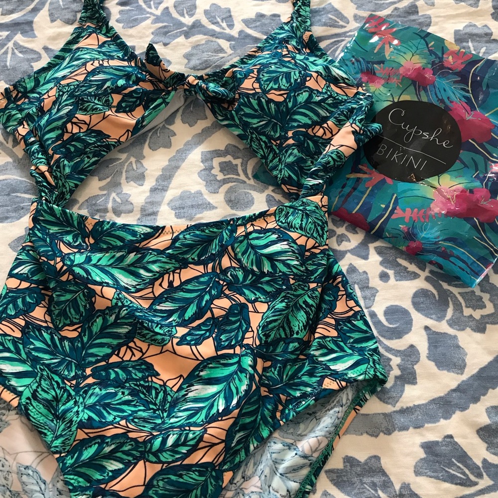 New Cupshe swimsuit